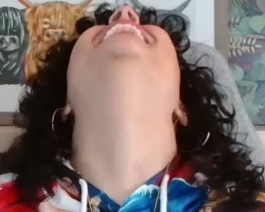 YouTube reaction girl's mouth open #y8PMVWfc